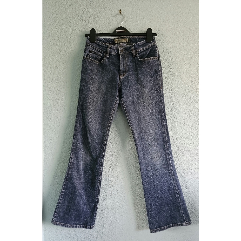 Old Navy | Low Rise Curvy Boot Cut Jeans